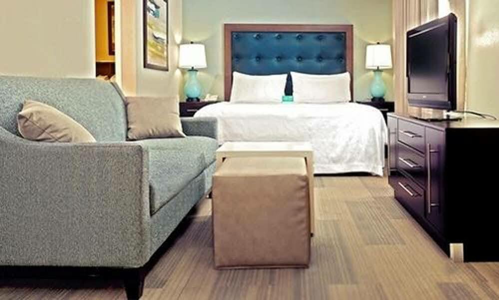 Hotel Homewood By Hilton Fayette Mall 3*