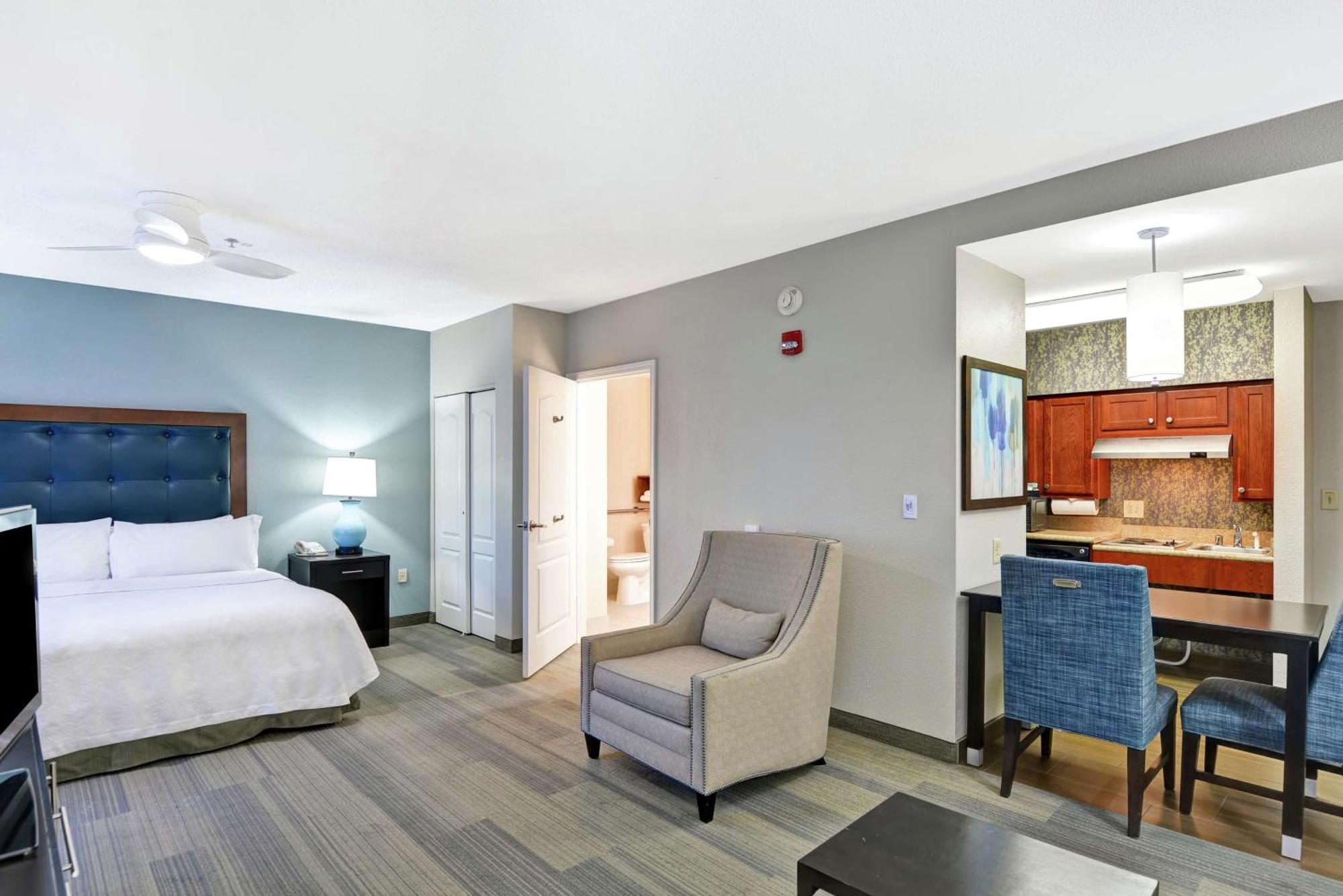 Hotel Homewood By Hilton Fayette Mall
