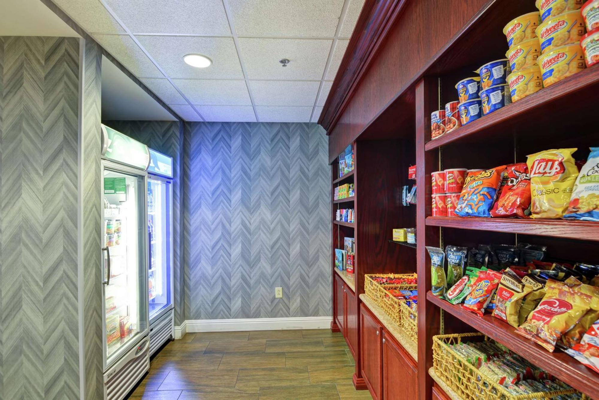 Hotel Homewood By Hilton Fayette Mall Lexington